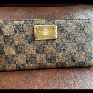 Michael Kors Large Brown Wallet